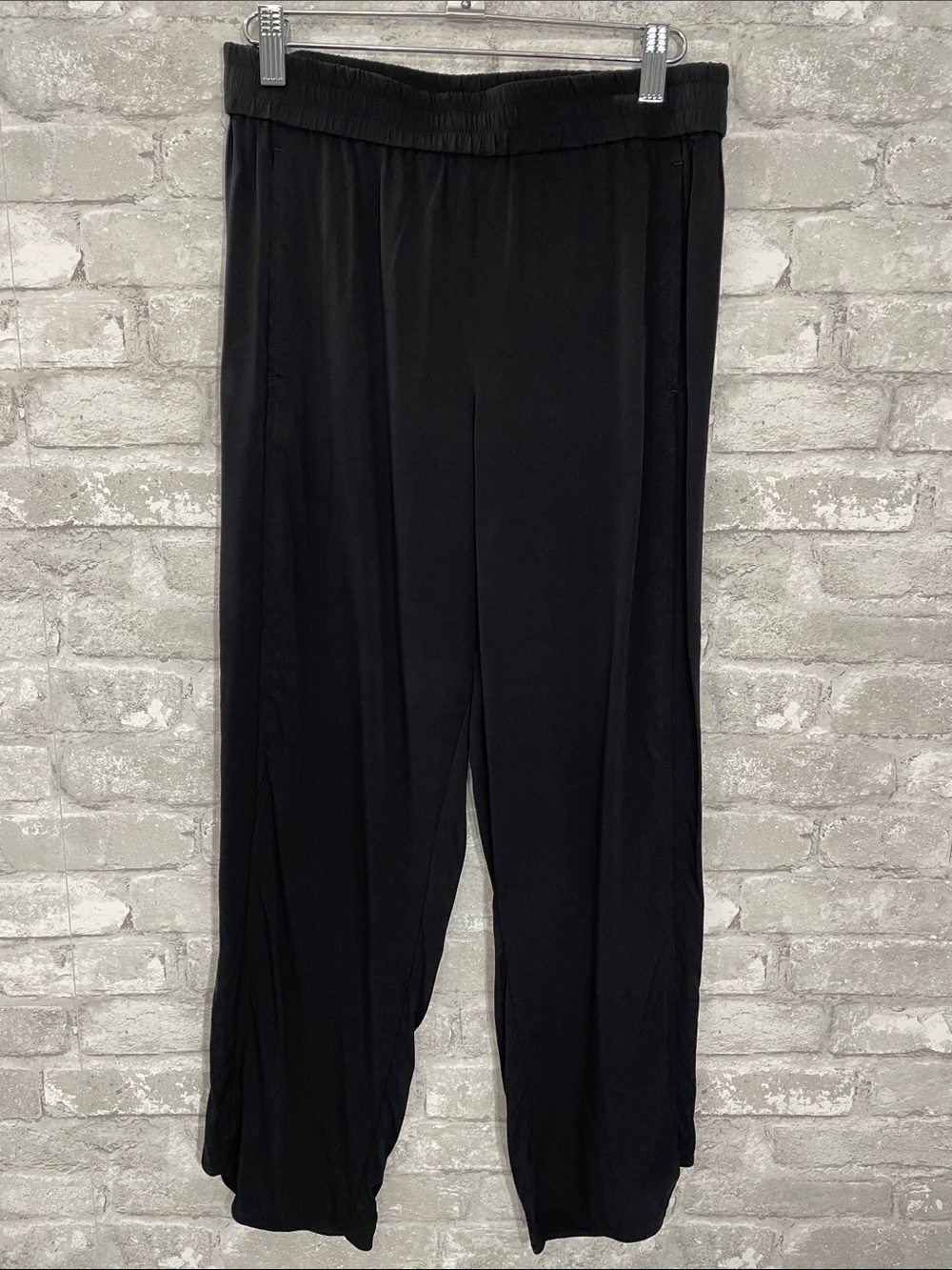 Universal Standard Black Ankle Straight Leg Pull-On Pants